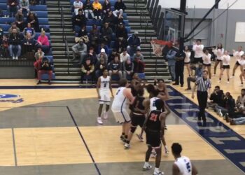 Emoni Bates outscores Jackson in first half of Ypsilanti Lincoln's win