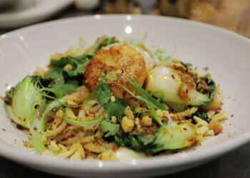 Eats in The D – Grey Ghost – Best Restaurants in Detroit – Episode #8