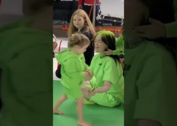 Billie Eilish playing with a little kid#shorts