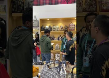 HENNEY BEAR MIPEL MAGIC MICAM CANTON MOSHOES FASHION TOKYO FAIR