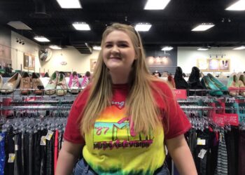 Plato's Closet Ann Arbor | Spring Break Shopping | 16 Sec