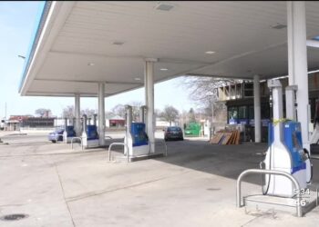 New gas station owner promises change
