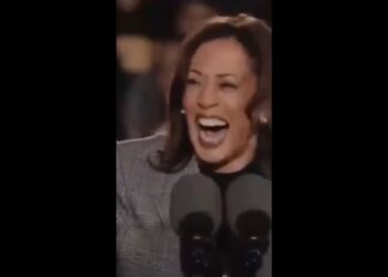 'Michael Scott moment': Kamala Harris' bizarre chant request
