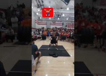 Canton Fitzmaurice of Chanute new 4A State record of 355lbs in 242lb class in clean. #SEKsports