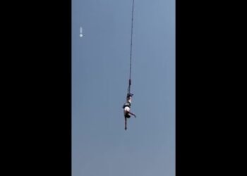 Horror moment tourist’s bungee cord snaps