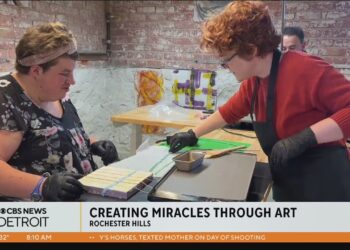 Metro Detroit art program creates community for people with disabilities