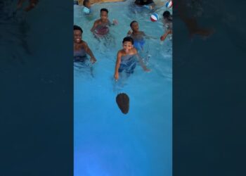 Dad makes kids get out of pool after seeing a alligator #shorts