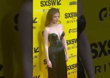 #AnnaKendrick Arrives to the #SXSW Premiere of #AnotherSimpleFavor #shorts