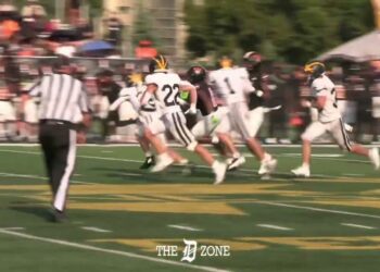 Belleville 2025 OLB/RB Andre Thomas Jr. (Central Michigan commit) takes the handoff 80 yards for TD