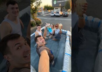 Carpool drive thru🥤Subscribe to me👋🏻 @AlenaSlob