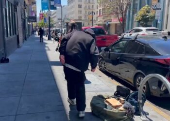 SF doctors observe fentanyl side effect that causes people to be completely bent over after use