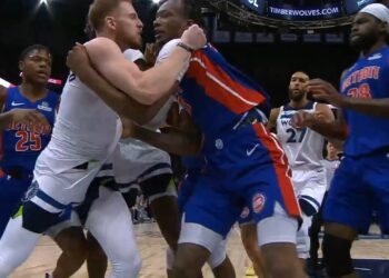 7 EJECTED after HUGE FIGHT between Pistons and Timberwolves 😳