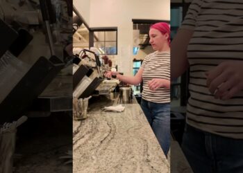 Dessert Oasis Coffee Roasters in Royal Oak, MI #shorts