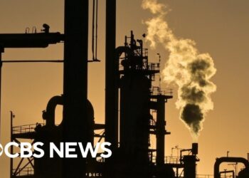 What's causing increased air pollution levels in the United States?