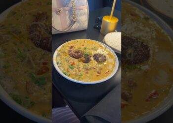 Everything was so good ✨✨✨✨✨ #trending #trend #viral #viralvideo #explore #food #restaurant #detroit