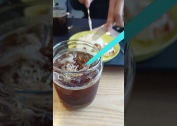 Korea sinjeongdong Palgong coffee ice Americano waffle
