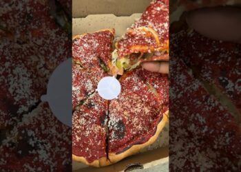Bella pizza in Allen Park #foodreview #pizzalover #reels #chicagostylepizza #food #viral #loveit
