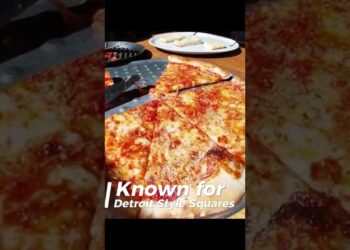 Blue Pan Pizza Denver, CO #detroitstylepizza #detroit #BluePanPizza #pizza #review #denver #sogood