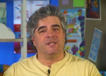 Bring Shipwrecks to Life with Poetry | Jeff Kass | Read, Write, ROAR!