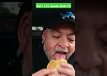 DETROIT Street Tacos🔥🔥 #foodie #mukbang #youtubeshorts #youtube #shorts #short #eating #love #reels
