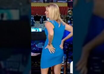 Fox News’ Smoking Hot Ainsley Earhardt Back In 111722😘