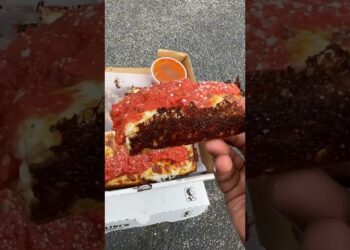 🔴Andolini’s Detroit Deep Dish! #shorts #foodreview #pov #pizza