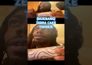 Eating ZEBRA CAKE TWINKIE at GAS STATION in #Detroit RAW & UNCUT #MUKBANG #foodreview #fyp #trending