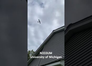 N333UM University of Michigan Flyers #AerialStalker #aviation #flying #generalaviation