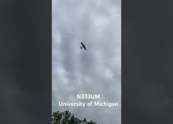 N333UM University of Michigan Flyers #AerialStalker #aviation #flying #generalaviation