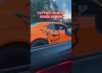 CUTTING UP IN TRAFFIC WITH DODGE DEMON #chicago #dodge #challenger #hellcat #shorts