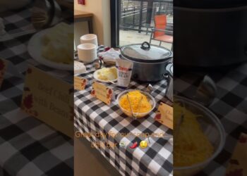 Perfect Day for a Resident Event, Strolling Soup & Chili Bar! #realestate #annarbor #apartment #soup