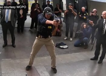 VIDEO: ATF agent demonstrates how a Glock Switch fires