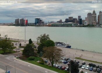 Live cam: Windsor, Ontario, Canada | Detroit Skyline, Michigan, USA – Morning Segment – 2025-05-23