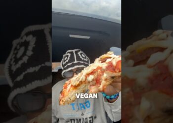 yocloudie food reviews ep 13: Pie Sci #foodreview #foodreviews #foodcritic #detroitfoodie