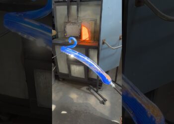 Glass blowing- catching that sunlight sparkle! #glass #blue #art