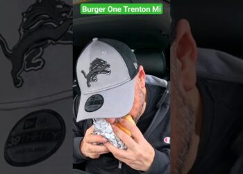 Detroits BEST Cheeseburger? #fypシ #food #youtubeshorts #shorts #short #foodie #mukbang #review
