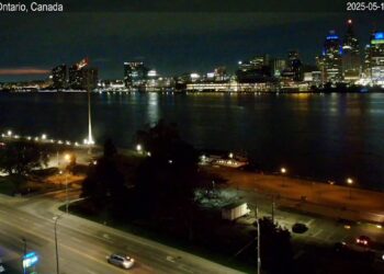 Live: Windsor, Ontario, Canada | Detroit Skyline, Michigan, USA