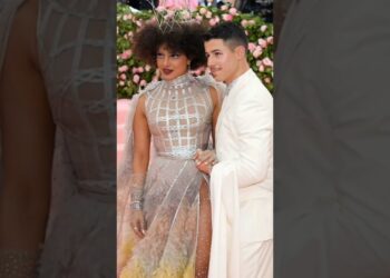 parinka Chopra met Gala ❤ #annaball #viral