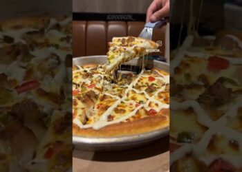 Dhamaka Family Deal 2999 Forks n Knives DHA Phase 4 Lahore #shorts #viralvideo #trending #short
