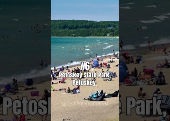👉 SUBSCRIBE to stay up to date with news, real estate, events & all things Metro Detroit & Michigan!