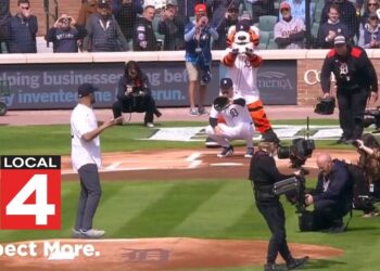 Southfield native, Detroit sports fan Keegan-Michael Key tosses out first pitch on Opening  Day