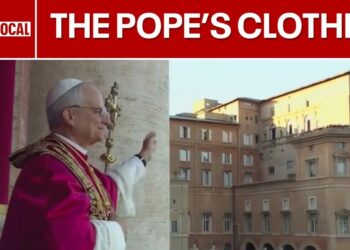 Pope's non-religious clothes have special Detroit connection