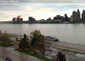 Live: Windsor, Ontario, Canada | Detroit Skyline, Michigan, USA
