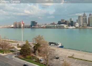 Live: Windsor, Ontario, Canada | Detroit Skyline, Michigan, USA