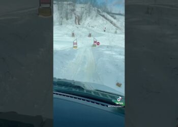 Some fun Off-roading clips at Detroit 4Fest Events Winter fest! 🎉 #cars #offroading #bronco #raptor