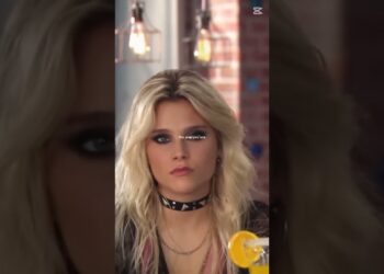 No one knew😓 #soyluna #armbar #simbar #edit #disneychannel