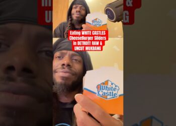 Eating WHITE CASTLES CheeseBurger Sliders in DETROIT! RAW & UNCUT MUKBANG #whitecastle #foodreview