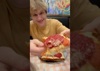 CaliBama Food Review – Belladina’s Detroit Style Pizza – Greenville, SC #food #foodcritic #pizza