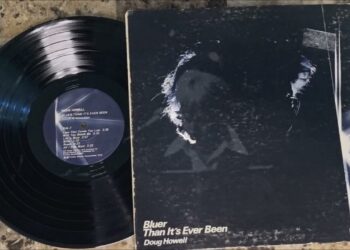 Doug Howell 1975 Album: Bluer Than It's Ever Been -A1- Life Is Like A Melody