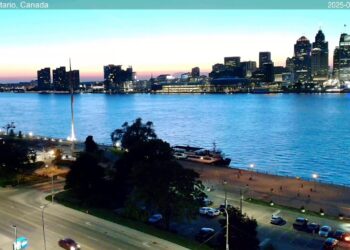 Detroit River Live Cam from Windsor, Ontario, Canada – Morning Segment – 2025-07-23